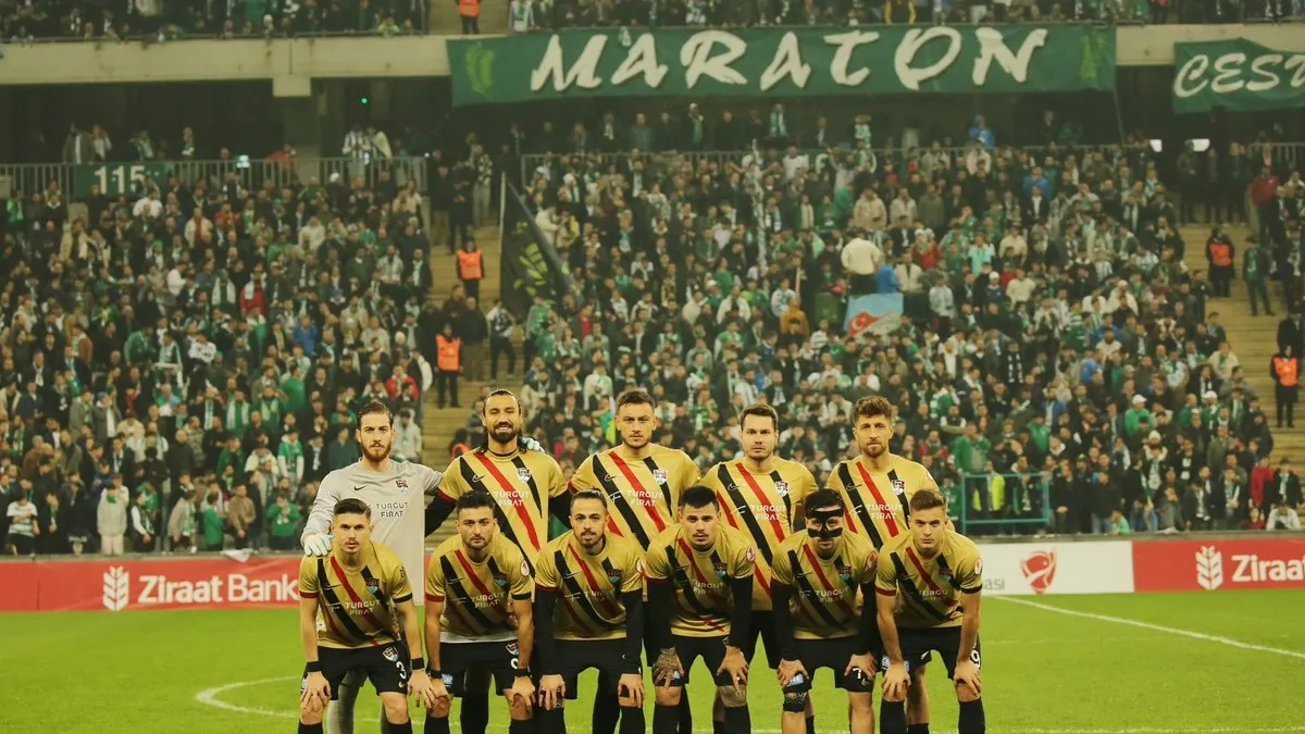 SON DAKİKA HABERİ: Bursaspor, Van Spor FK’ye penaltılarda elendi! Mücadele nefesleri kesti…