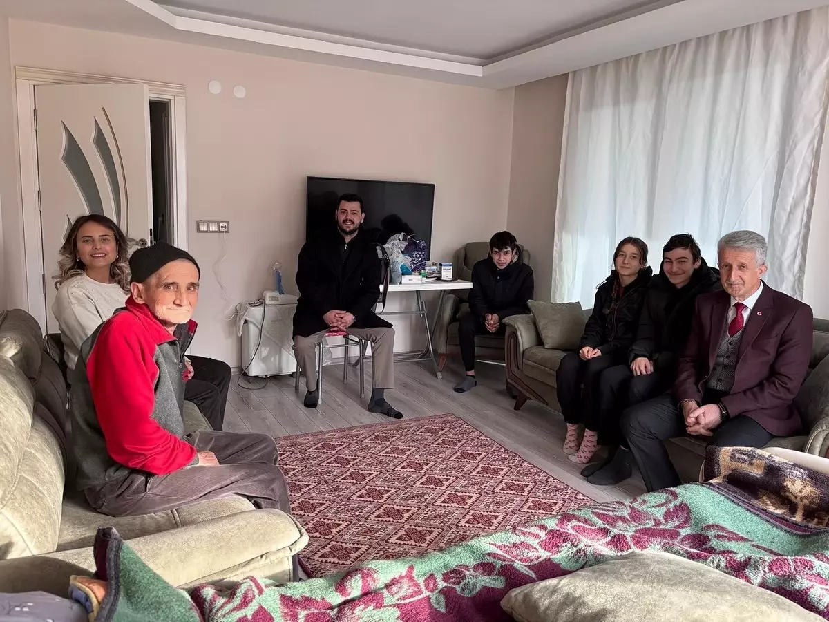 Gençler Yaşlılarla Buluştu