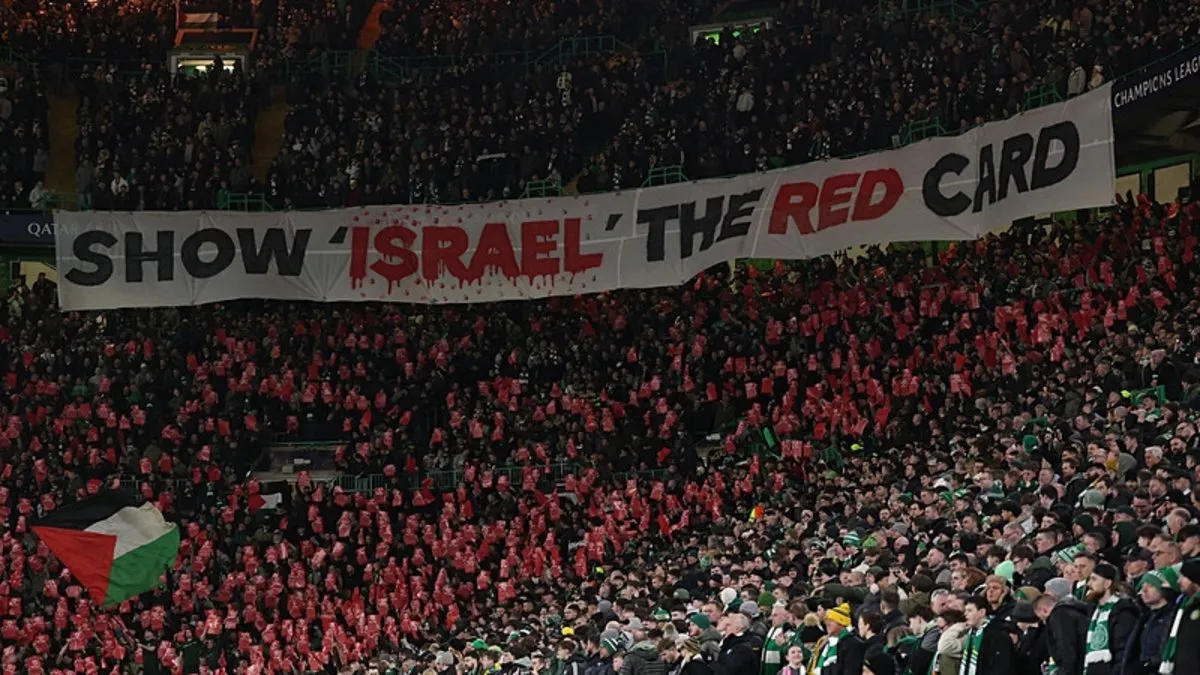 Celtic taraftar grubu, Galatasaray tribünündeki Filistin’e destek pankartlarını paylaştı