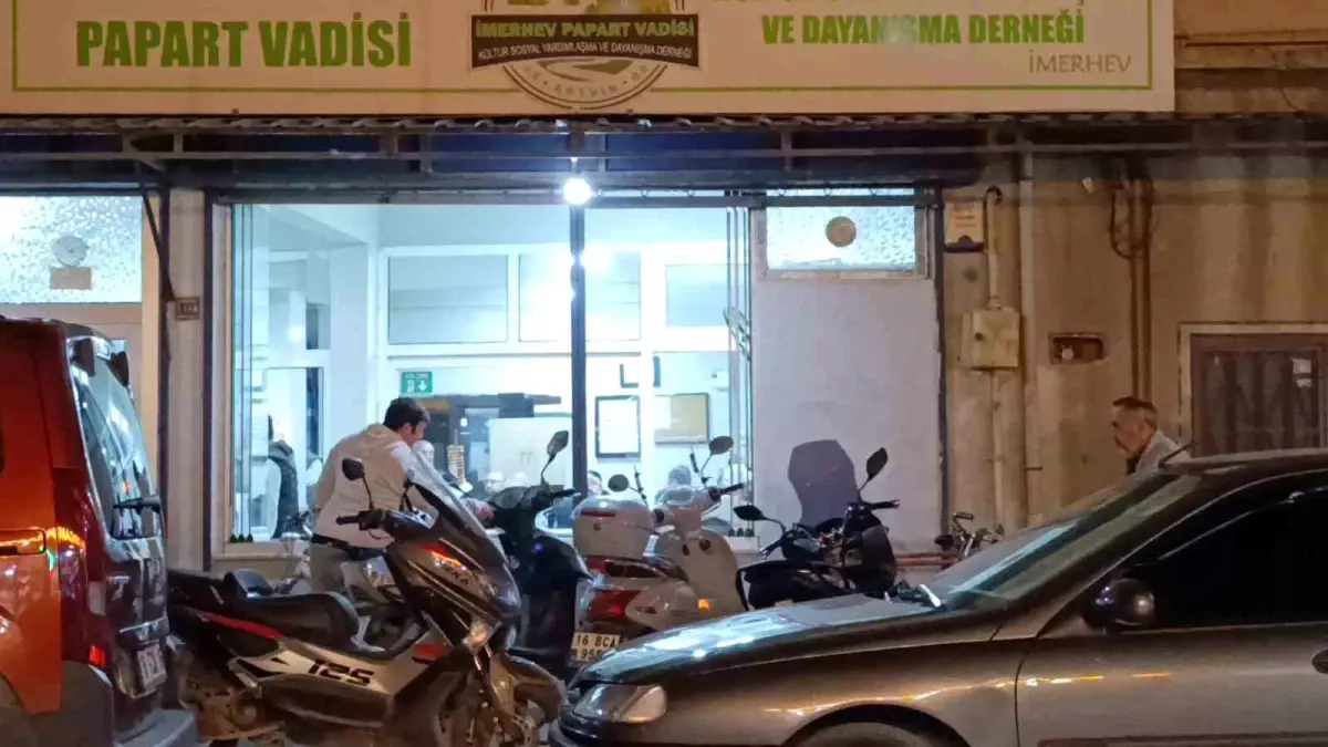 İnegöl’de Bıçaklı Kavga: 1 Yaralı