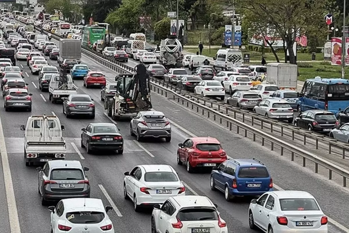 Yeni düzenleme! Zincirleme trafik cezası geliyor