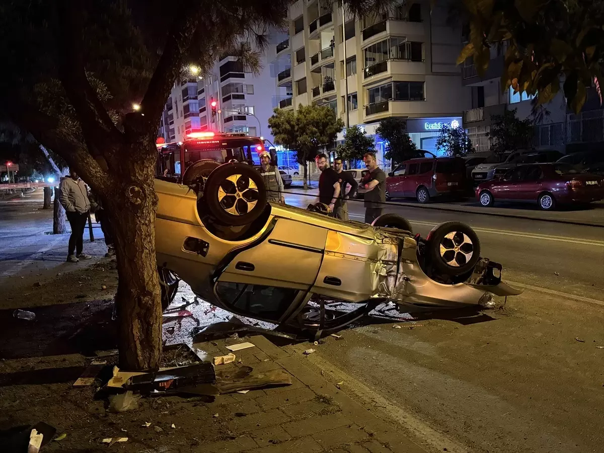 İzmir’de Takla Atan Araçta Sürücü Yaralandı